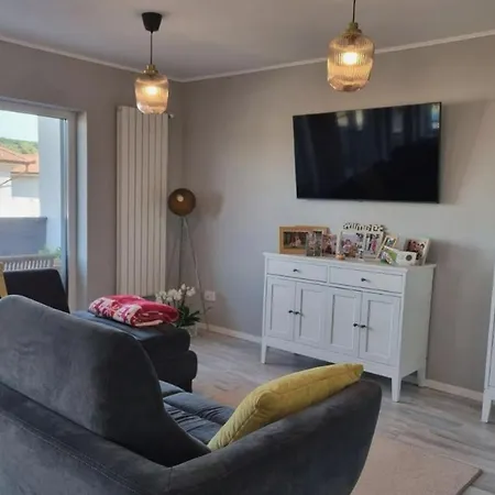 בית נופש Modern Beautiful In מארבלה